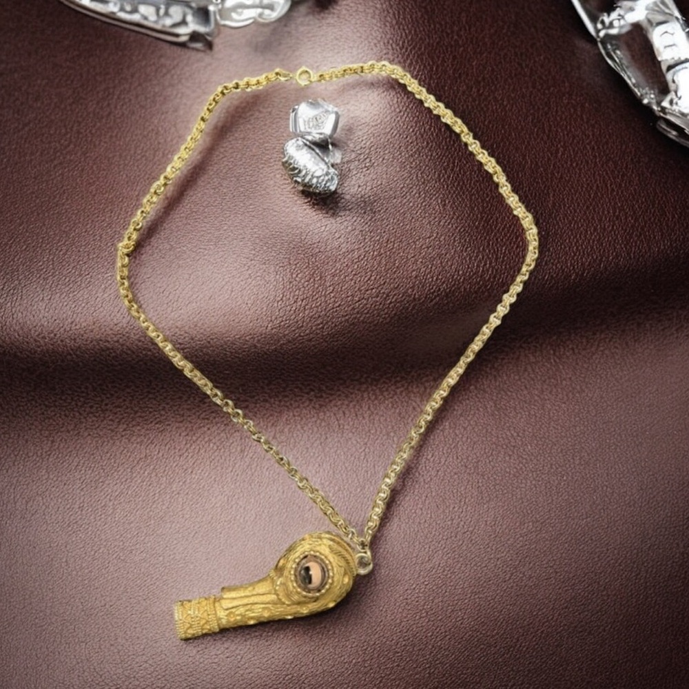 Swan Head‎ Necklace With Moveable Eye Custom Jewelry
